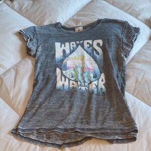 We The Free Distressed Graphic Tee